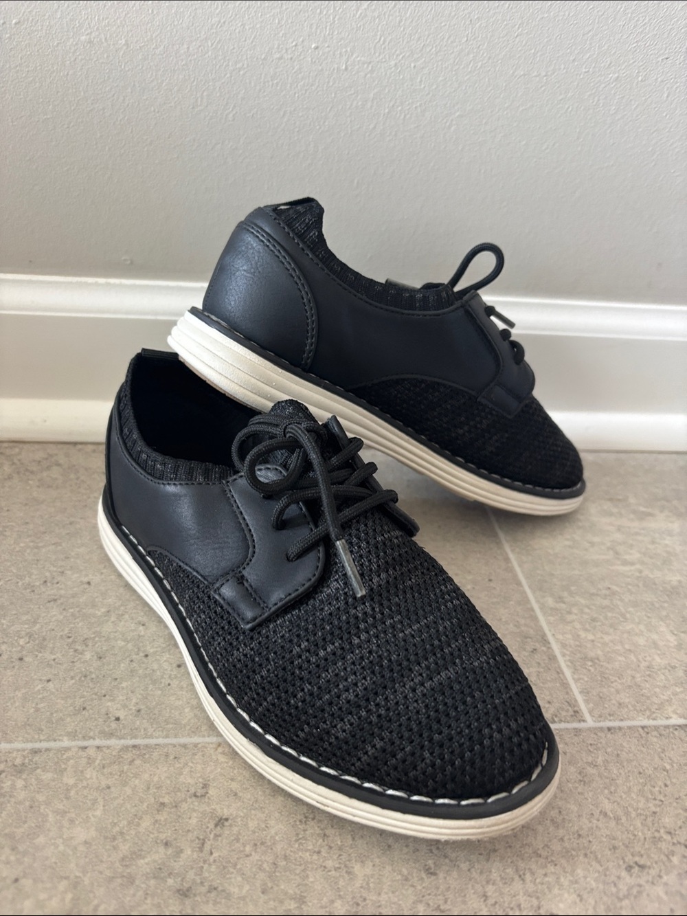 Cat & Jack Black Knit Oxford Shoes with White Soles